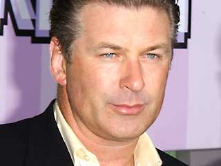 Alec Baldwin se pide disculpas a sí mismo