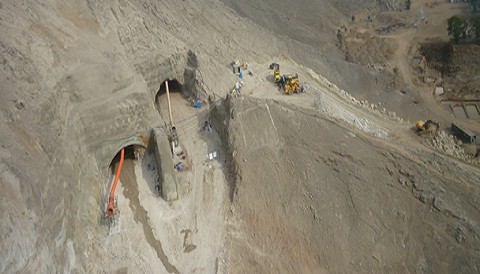 Obras de reforzamiento y culminación del túnel Santa Rosa continuarán tras paralización