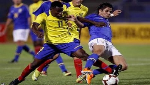 Brasil gana 4-2 a Ecuador
