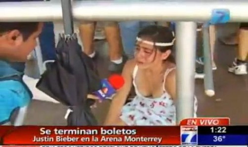 Fans mexicanas lloran por Justin Bieber (video)