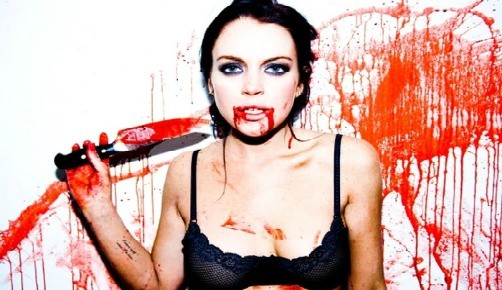 Lindsay Lohan posa bañada en sangre