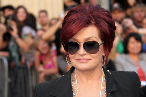 Sharon Osbourne usa una niñera para cuidar a sus 12 perros