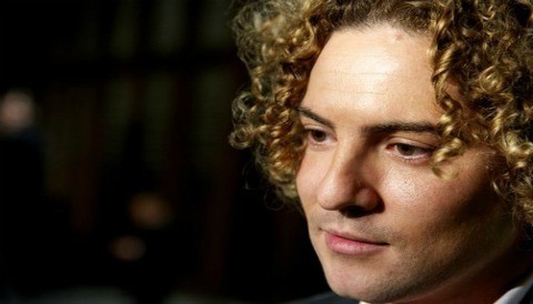 David Bisbal graba la canción de la Eurocopa