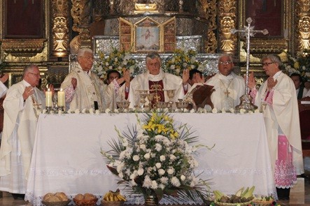 Arzobispo de Ayacucho realizará tradicional lavado de pies a 12 ancianos