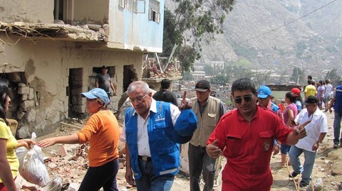 Essalud envía ayuda a damnificados por huaycos en Chosica y Chaclacayo