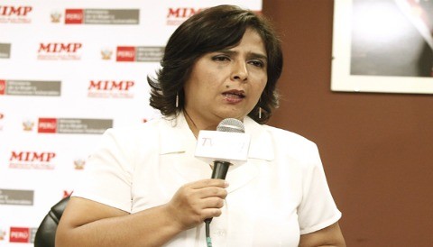 Ministra de la Mujer rechaza nuevos casos de violencia sexual y de bullying