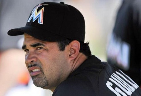 Presión en Miami para que sea expulsado el manager de los Marlins por declarar que respeta a Fidel