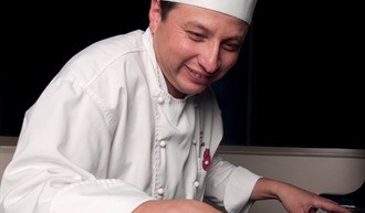 Luis Cruzat del hotel Santiago Marriott ha sido elegido como el Chef del Año