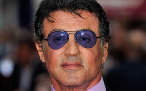 Estafaron a Sylvester Stallone por arreglar su casa