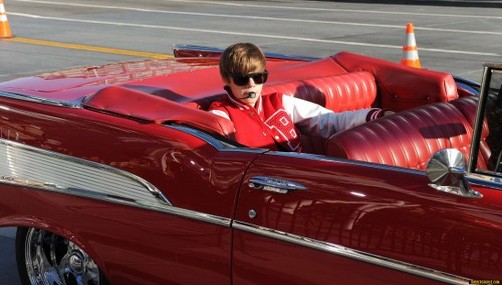 Justin Bieber se une a la campaña por la seguridad vehicular