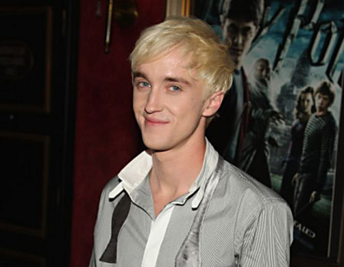 Tom Felton debuta en el mundo de la música (VIDEO)