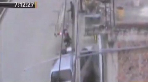 Patrullero de la Policía atropella a cuatro personas en Cajamarca (video)