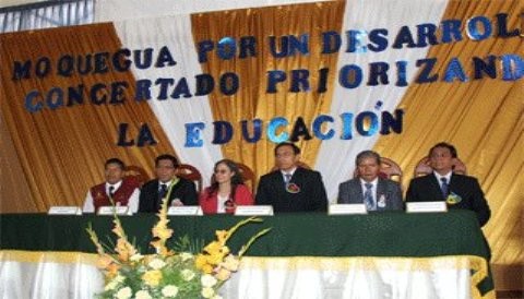 Ministra Salas convoca a autoridades educativas y comunidad a planificar estrategias para mejorar aprendizajes