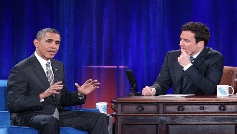 Barack Obama hace aparición en programa 'Late Night' y da mensaje a los jóvenes (Video)