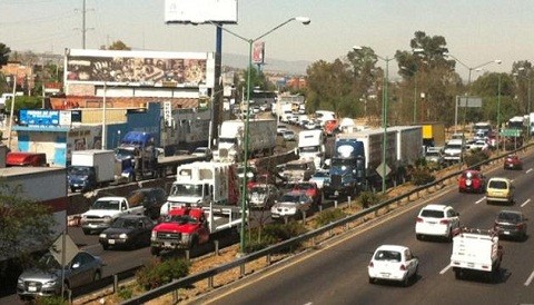México: Protestas de transportistas causan problemas en las carreteras