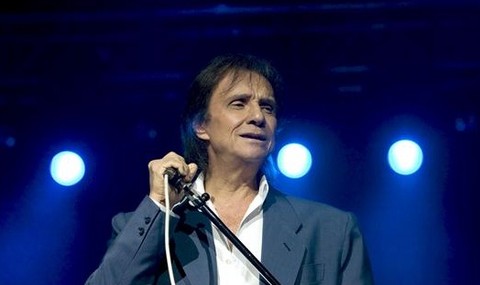 Roberto Carlos: 'Cuando subo a un escenario yo siento que realmente tengo un millón de amigos'