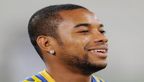 Robinho: 'Yo me veo como un jugador normal'