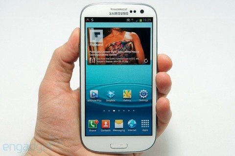 Samsung reveló el Galaxy S III (Video)