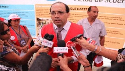 MED entrega ayuda a instituciones educativas afectadas por huaycos