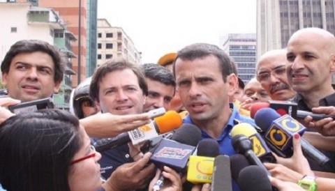 Capriles felicita a Hollande por victoria de comicios en Francia