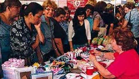 Madres expondrán sus artesanías en la feria 'Expo Mamanualidades 2012'