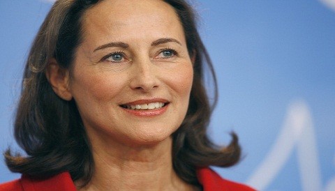 Ségolène Royal: 'Hollande debe mostrarse firme ante Merkel'