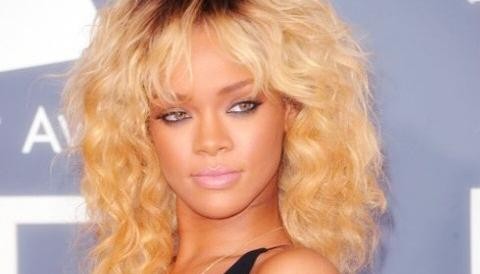 Rihanna reaparece luego de haber estado internada en un hospital (Foto)
