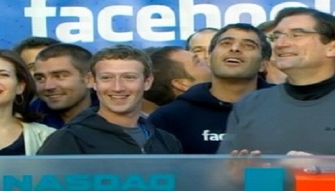 Creador de Facebook inauguró sesión de Nasdaq con el conocido campanazo