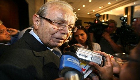 Pérez de Cuéllar pide mayor tolerancia para el actual gobierno