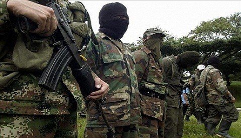 Colombia: Ataque de las FARC mata al menos a 12 soldados