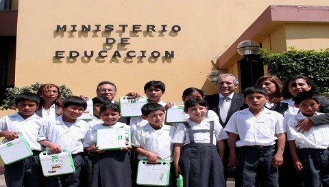 Ministerio de Educación entregará guías metodológicas y kits de autoevaluación Ministerio de Educación entregará guías metodológicas y kits de autoevaluación