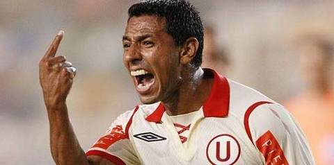 Nolberto Solano sería el nuevo técnico de Universitario