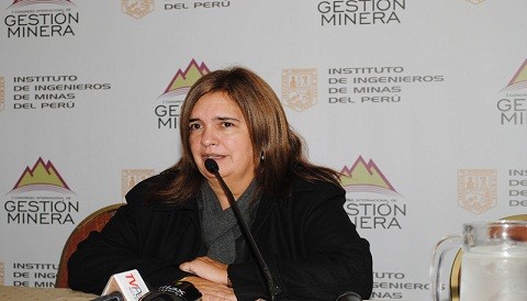 Cecilia Blume a Javier Diez Canseco: 'Si no te gusta el Premier Valdés anda díselo al Presidente'