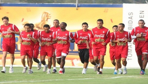 Conozca la alineación confirmada de Perú para el duelo ante Colombia