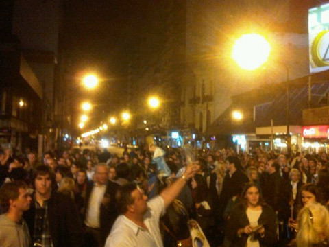 Argentina: Opositores y oficialistas se disputan la preeminencia en Twitter en jornadas de Cacerolazo