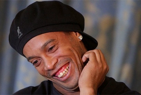 Ronaldinho ya es jugador del Atlético Mineiro