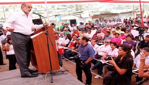 Daniel Abugattás: el presidente Humala está cumpliendo sus promesas