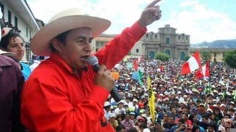 [VIDEO] Congresistas piden denunciar a Gregorio Santos por rebelión