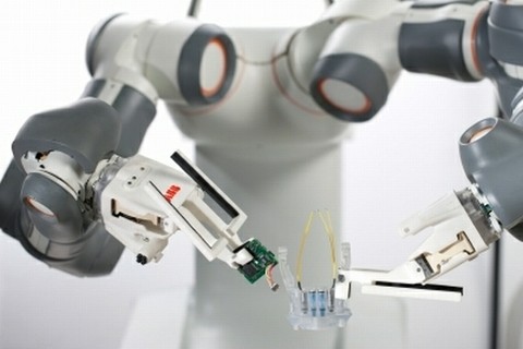 Cámaras fotográficas Canon serán fabricadas por robots