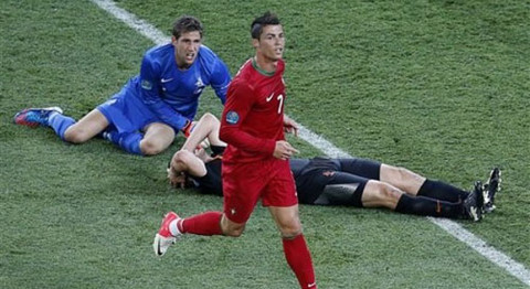 Eurocopa 2012: Portugal venció 2-1 a Holanda y lo eliminó del torneo