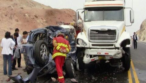 Panamericana Norte: Tres ingenieros mueren en accidente