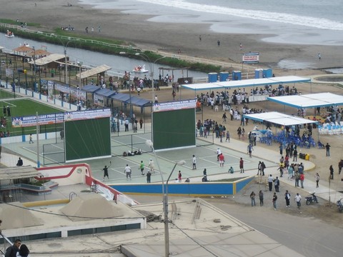 Cuatro nuevas canchas públicas de Paleta Frontón en Huacho