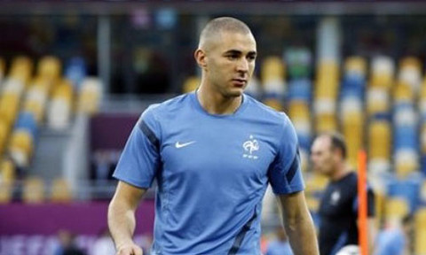 Eurocopa 2012: Benzema afirma que el partido ante España será una guerra