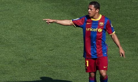 El Milan pretende la velocidad de zurdo Adriano