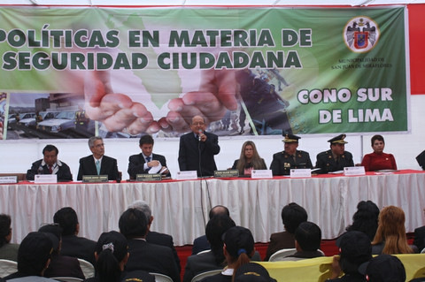 San Juan de Miraflores organizó fórum sobre Políticas en Materia de Seguridad Ciudadana