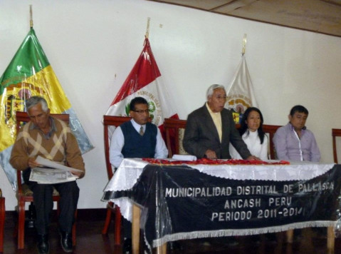 Otorgan reconocimiento a cultores de música andina pallasquina