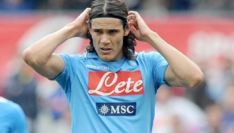 Edinson Cavani llevaría sus goles al Manchester City por 50 millones de euros