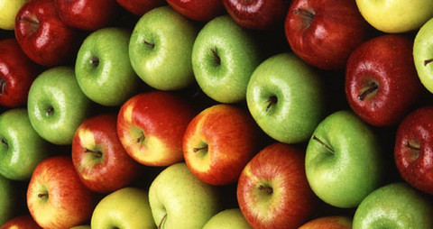 Comer manzana con cáscara ayuda a quemar más calorías