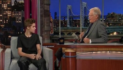 [VIDEO] Justin Bieber se pelea con David Letterman sobre un tatuaje