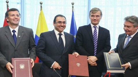 Gobierno peruano firmó Tratado de Libre Comercio con la Unión Europea